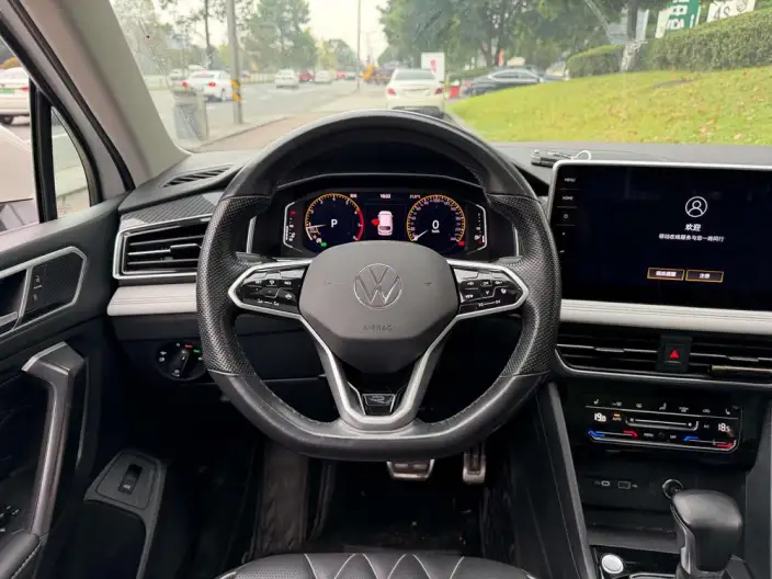 Volkswagen Tiguan L 2022 Model 330TSI Automatic 2WD R-Line Enjoy the version more – фото 9