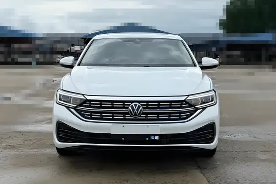 Volkswagen Sagitar 2023 Model 200TSI DSG Flying Version – фото 2