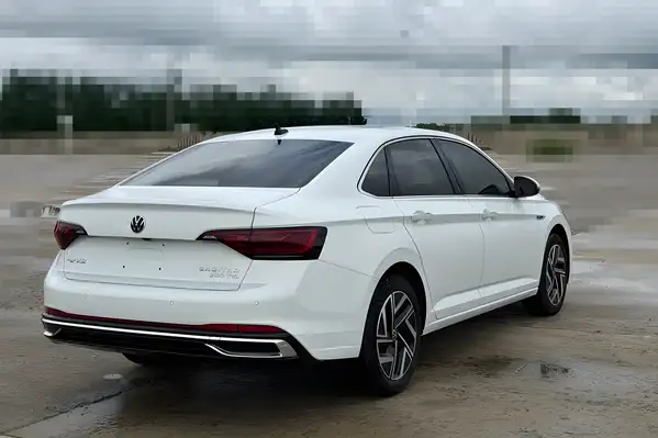 Volkswagen Sagitar 2023 Model 200TSI DSG Flying Version – фото 6