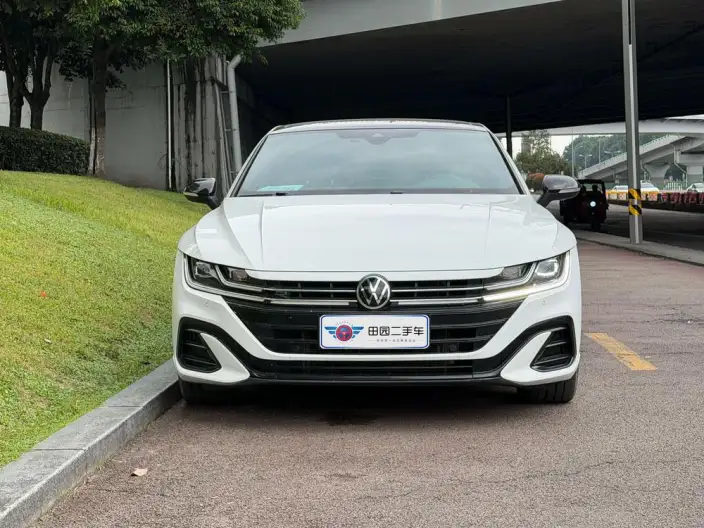 Volkswagen CC 2023 Model 380TSI Eye-catching version – фото 2