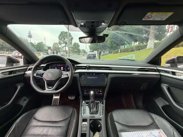 Volkswagen CC 2023 Model 380TSI Eye-catching version – фото 7