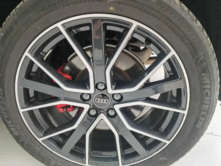 Audi Q5L 2023 Model 45T Luxury Dynamic Model – фото 7