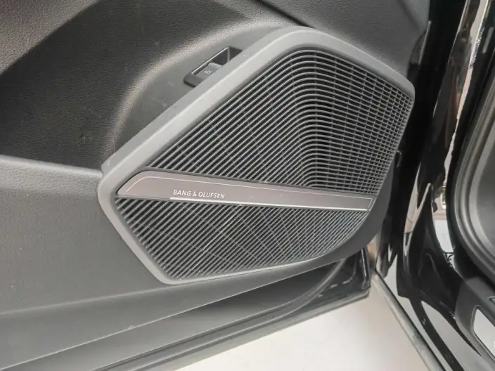 Audi Q5L 2023 Model 45T Luxury Dynamic Model – фото 9