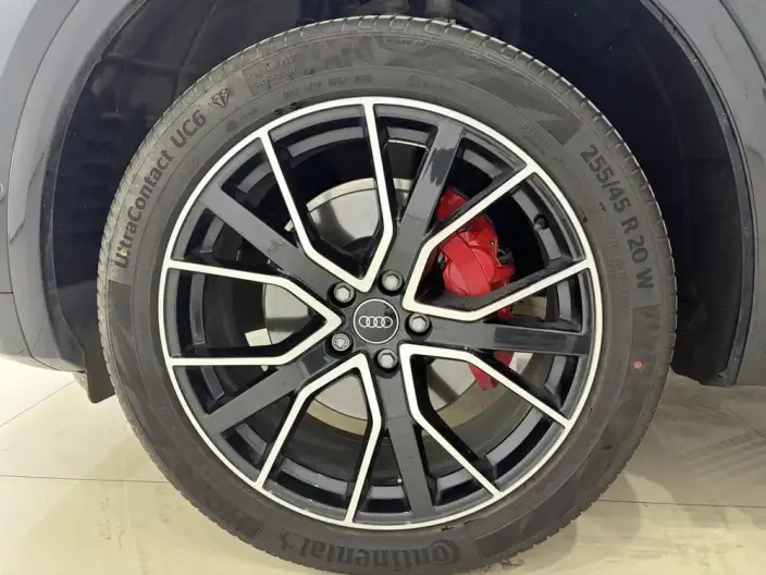 Audi Q5L 2024 Model 45TFSI Luxury Dynamic Model – фото 6