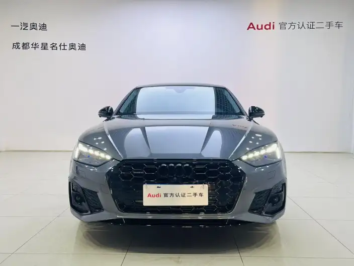 Audi A5 2025 Model Sportback Collector Edition Edition 40 TFSI quattro Luxury Dynamic Model – фото 2