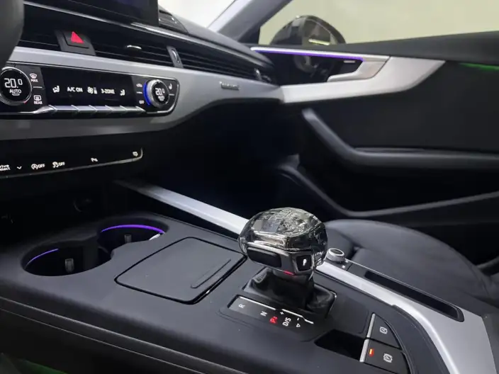 Audi A5 2025 Model Sportback Collector Edition Edition 40 TFSI quattro Luxury Dynamic Model – фото 8