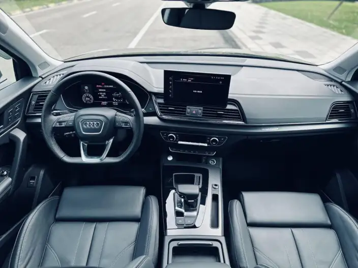 Audi Q5L 2022 Model Facelift 45T Luxury Dynamic Model – фото 7