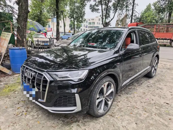 Audi Q7 2023 Model 55 TFSI quattro S line Noble Model – фото 1
