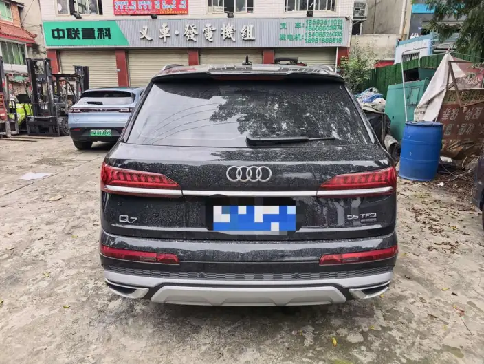 Audi Q7 2023 Model 55 TFSI quattro S line Noble Model – фото 4