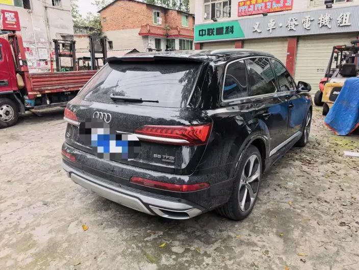 Audi Q7 2023 Model 55 TFSI quattro S line Noble Model – фото 5