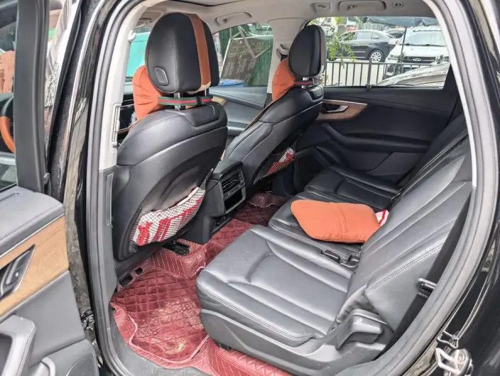 Audi Q7 2023 Model 55 TFSI quattro S line Noble Model – фото 9