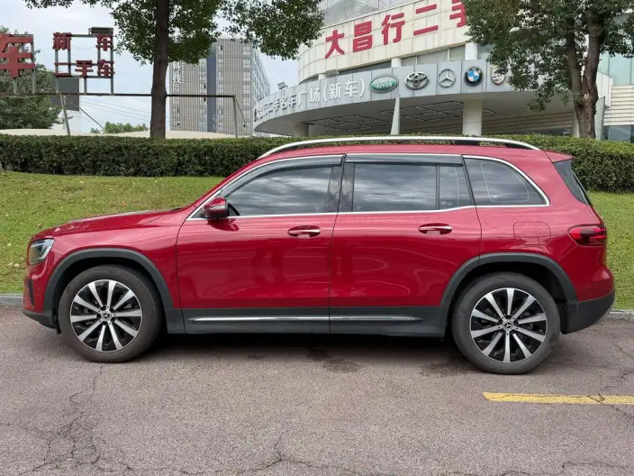 Mercedes-Benz GLB 2024 Model GLB 220 Fashion Model – фото 3