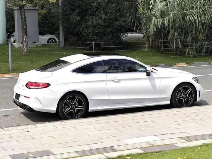 Mercedes-Benz C-Class Imported 2021 Model C 260 Coupe – фото 5