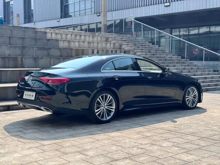Mercedes-Benz CLS 2022 Model CLS 300 Dynamic Model – фото 3