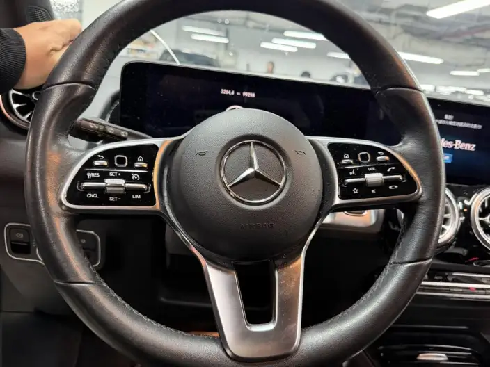 Mercedes-Benz GLB 2022 Model Facelift II GLB 200 Dynamic Model – фото 9