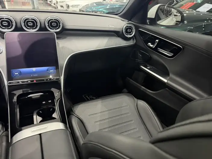 Mercedes-Benz C-Class 2022 Model C 260 L Sports Edition – фото 7