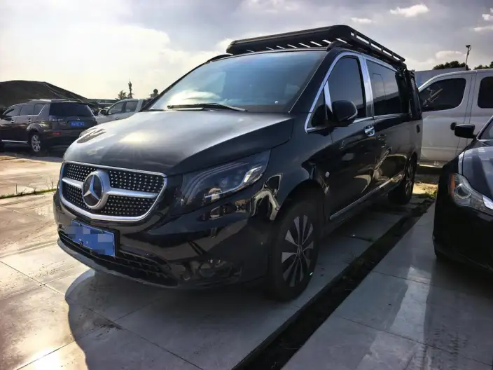 Viano 2023 Model 2.0T Elite Edition 7 seat – фото 1