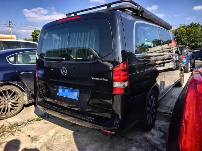 Viano 2023 Model 2.0T Elite Edition 7 seat – фото 3