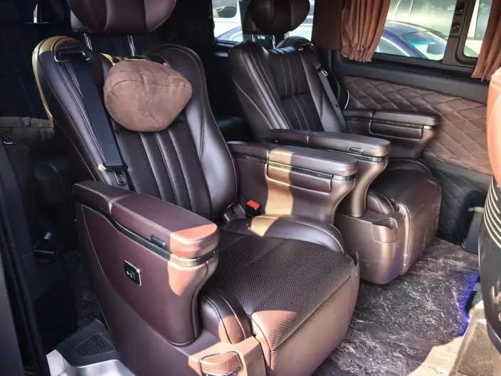 Viano 2023 Model 2.0T Elite Edition 7 seat – фото 5