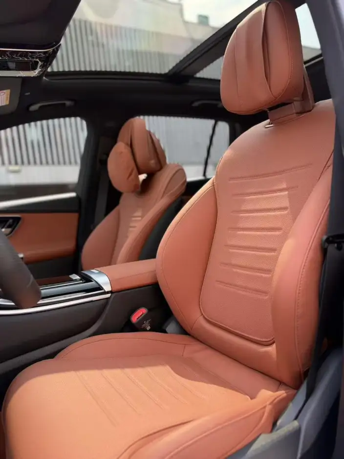 Mercedes-Benz GLC 2025 Model GLC 260 L 4MATIC Luxury Model 5 seat – фото 9