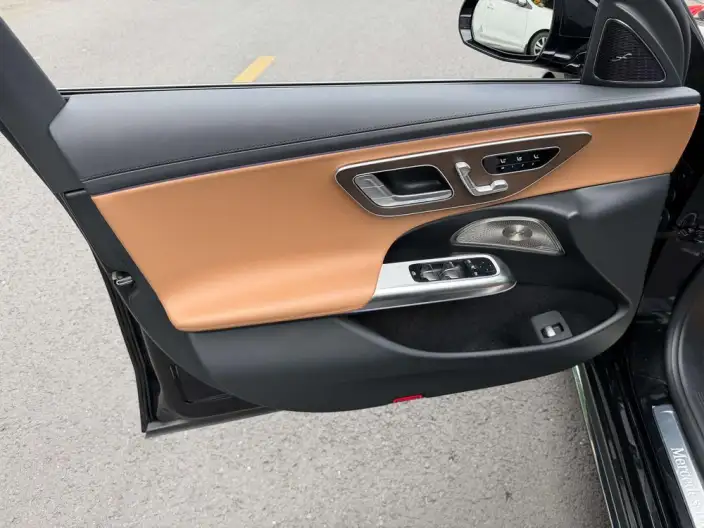 Mercedes-Benz E-Class 2025 Model E 300 L Luxury Model sedan – фото 6