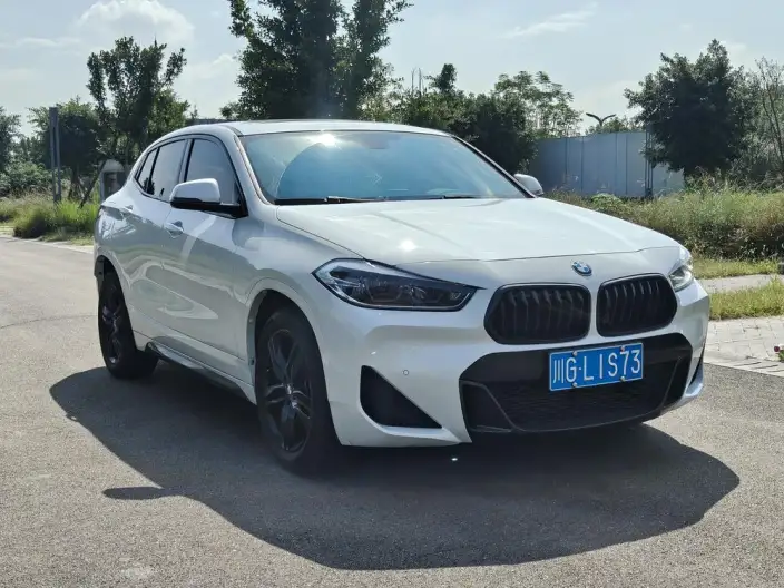 BMW X2 2021 Model sDrive25i M Off-road Set – фото 3