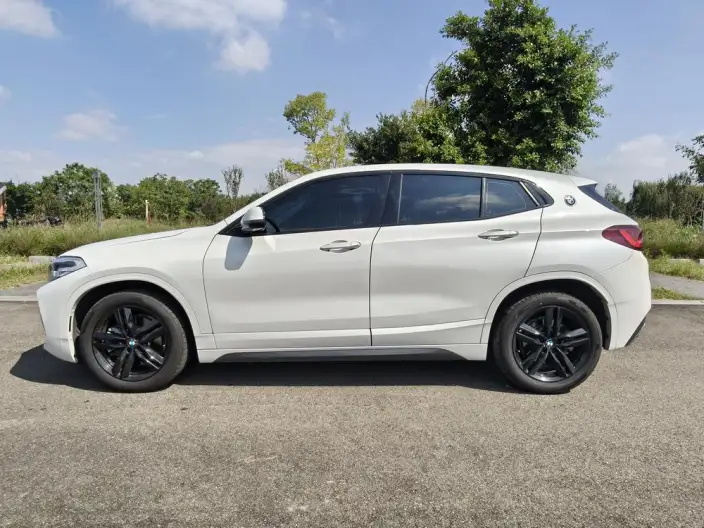 BMW X2 2021 Model sDrive25i M Off-road Set – фото 4