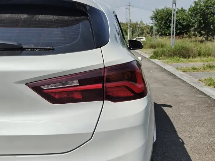 BMW X2 2021 Model sDrive25i M Off-road Set – фото 10