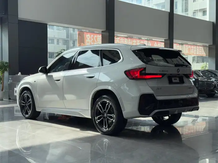 BMW X1 2023 Model sDrive25Li M Sports Set – фото 3