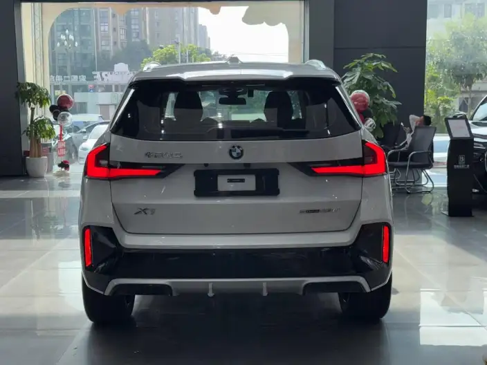 BMW X1 2023 Model sDrive25Li M Sports Set – фото 4