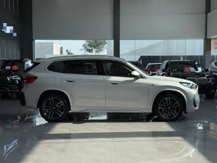BMW X1 2023 Model sDrive25Li M Sports Set – фото 5