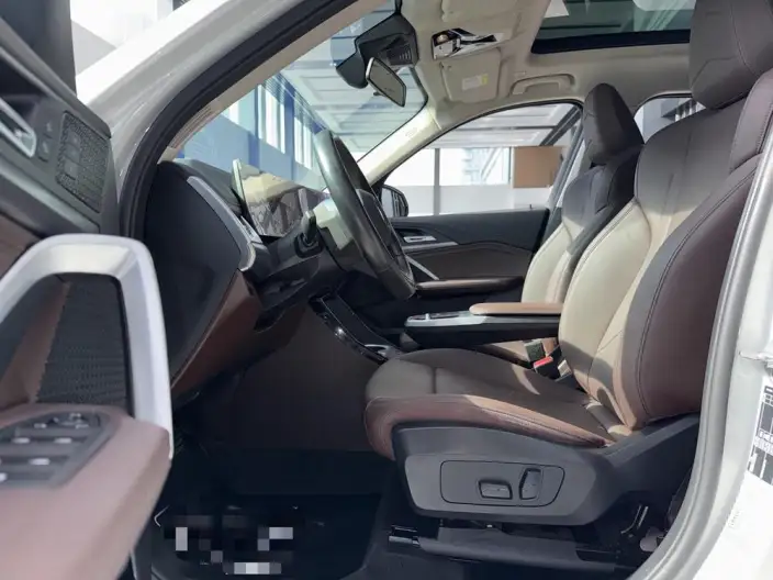BMW X1 2023 Model sDrive25Li M Sports Set – фото 8