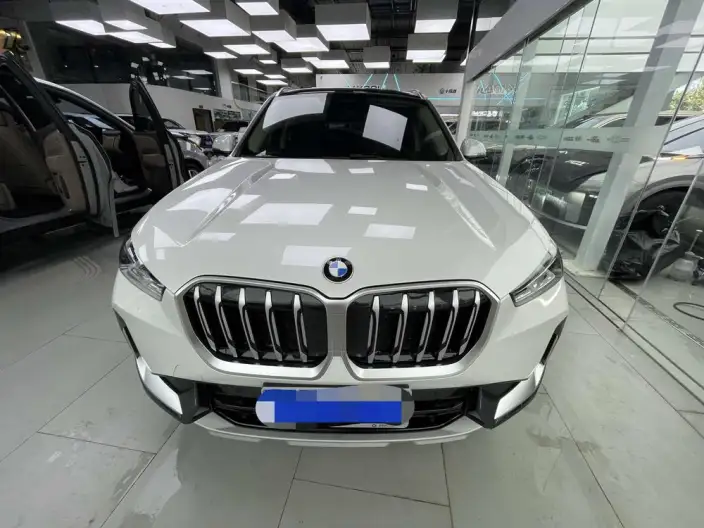 BMW X1 2025 Model sDrive25Li X Design Set – фото 2