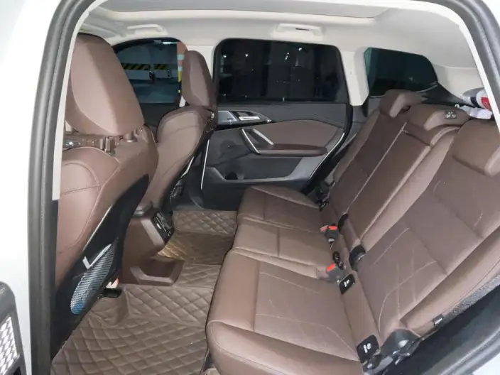 BMW X1 2025 Model sDrive25Li X Design Set – фото 9
