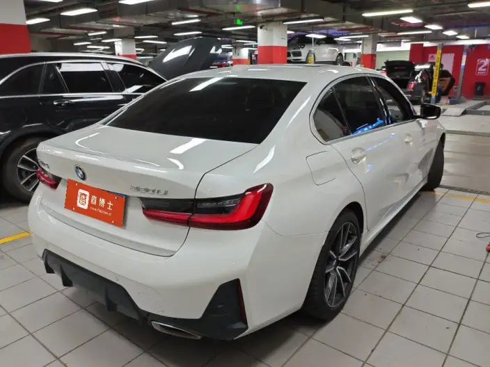 BMW 3 Series 2023 Model 320Li M Sports Set – фото 4