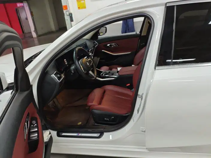 BMW 3 Series 2023 Model 320Li M Sports Set – фото 8