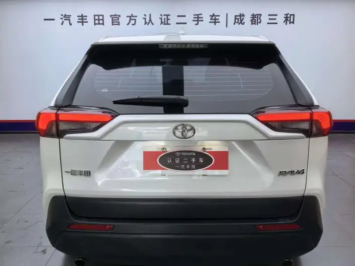 Toyota RAV4 2024 Model 2.0L CVT 2WD Urban Edition – фото 4