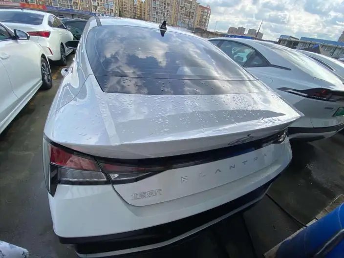 Hyundai Ioniq 2023 Model 1.5L CVT LUX Premium Edition – фото 5