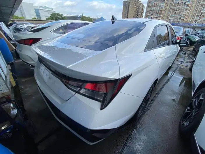 Hyundai Ioniq 2023 Model 1.5L CVT LUX Premium Edition – фото 6