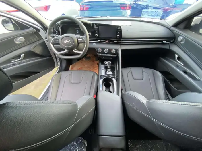Hyundai Ioniq 2023 Model 1.5L CVT LUX Premium Edition – фото 9