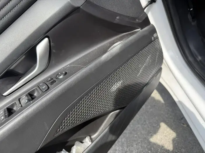 Hyundai Ioniq 2023 Model 1.5L CVT GLX Elite Edition – фото 6