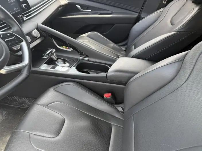 Hyundai Ioniq 2023 Model 1.5L CVT GLX Elite Edition – фото 10