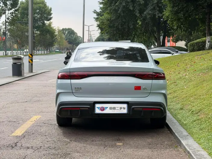 QinL DM 2024 Model DM-i 120KM Leading Model – фото 5