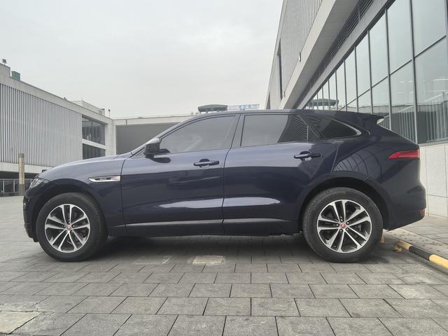 Jaguar F-PACE 2016 модификация 2.0T 2WD R-Sport Sports Edition – фото 14