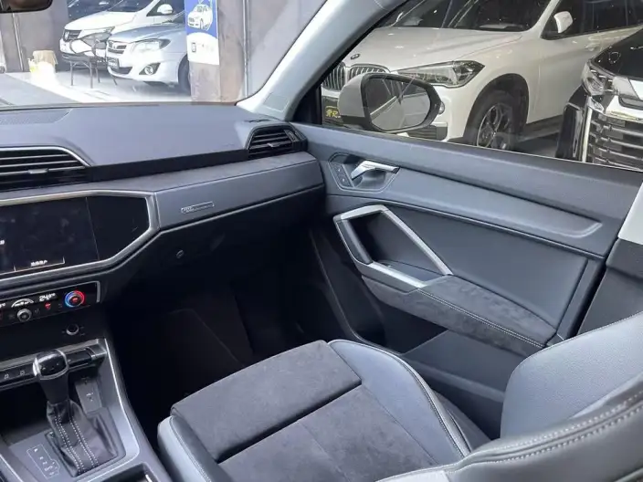 AUDI Q3 2022 Model 35 TFSI Fashion Dynamic Model – фото 10