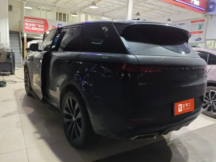Range Rover Sport 2025 Model 400PS DYNAMIC HSE – фото 3