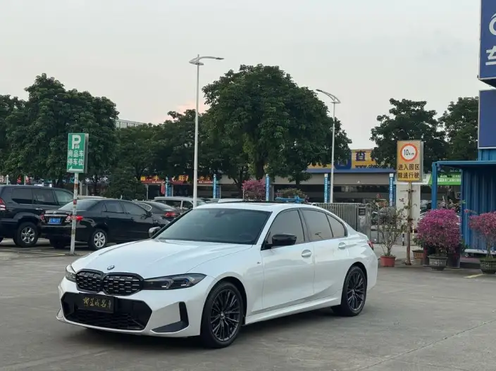 BMW 3 Series 2023 Model 330i M Sports Night Set – фото 1