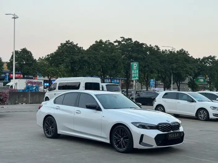 BMW 3 Series 2023 Model 330i M Sports Night Set – фото 3