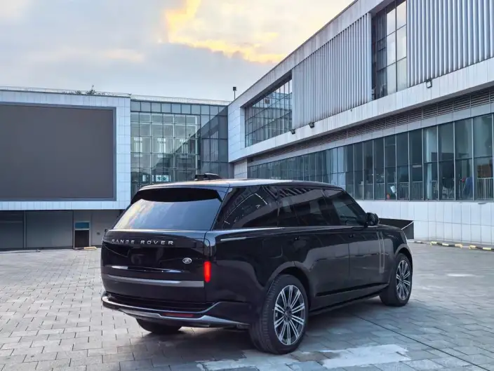 Range Rover 2025 Model 3.0 L6 400PS Shengshi Extended Edition – фото 6