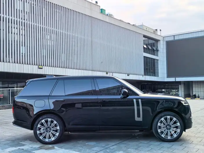 Range Rover 2025 Model 3.0 L6 400PS Shengshi Extended Edition – фото 7